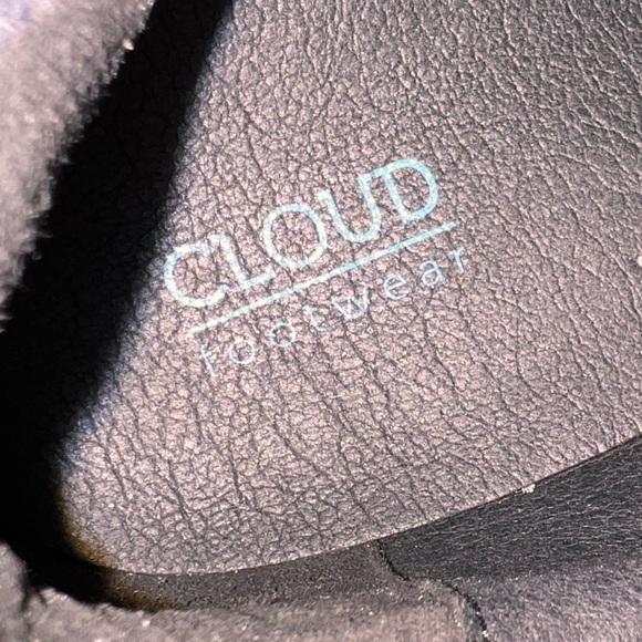 CLOUD Footwear size 40 leather gray cheetah print sneakers good used condition - Picture 5 of 16